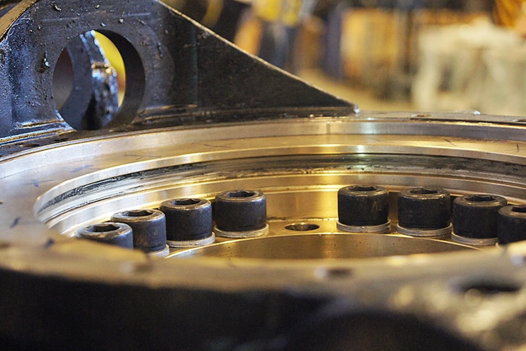 Steelwrist_FullService_900x600_3.webp