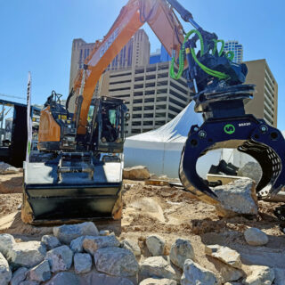 Steelwrist_SGX20_ConExpo2025-scaled.jpg
